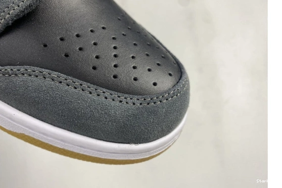 Gum Black AR0778-001 SB Low Nike Dark Dunk Grey 0904